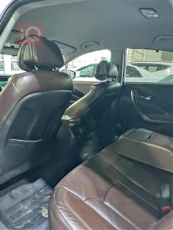 هیوندای ازێرا